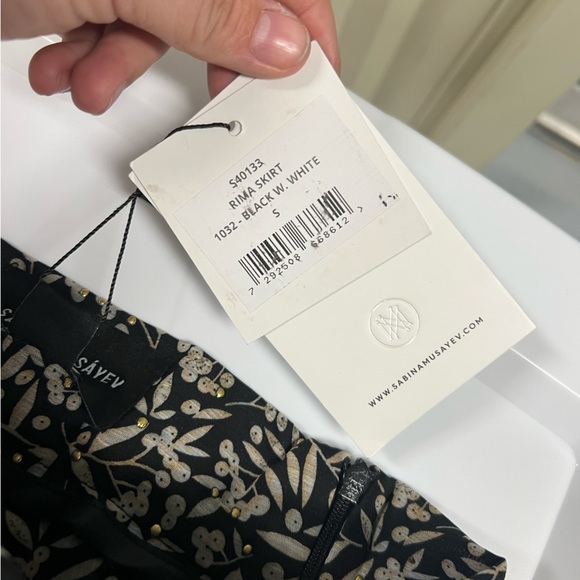 NWT Sabina Musayev Rima Skirt $155 - size medium - Picture 8 of 8